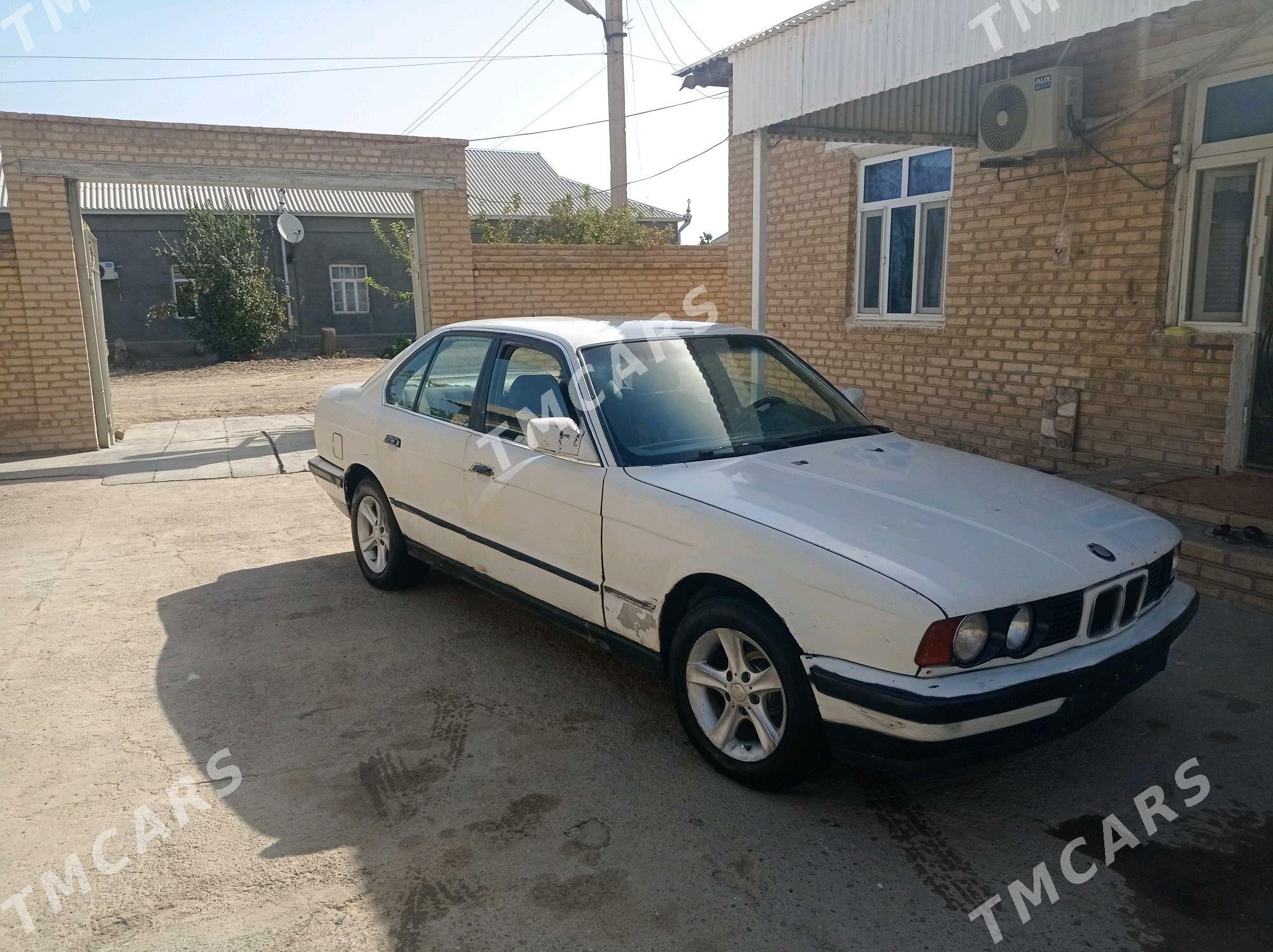 BMW 525 1990 - 35 000 TMT - Мары - img 2