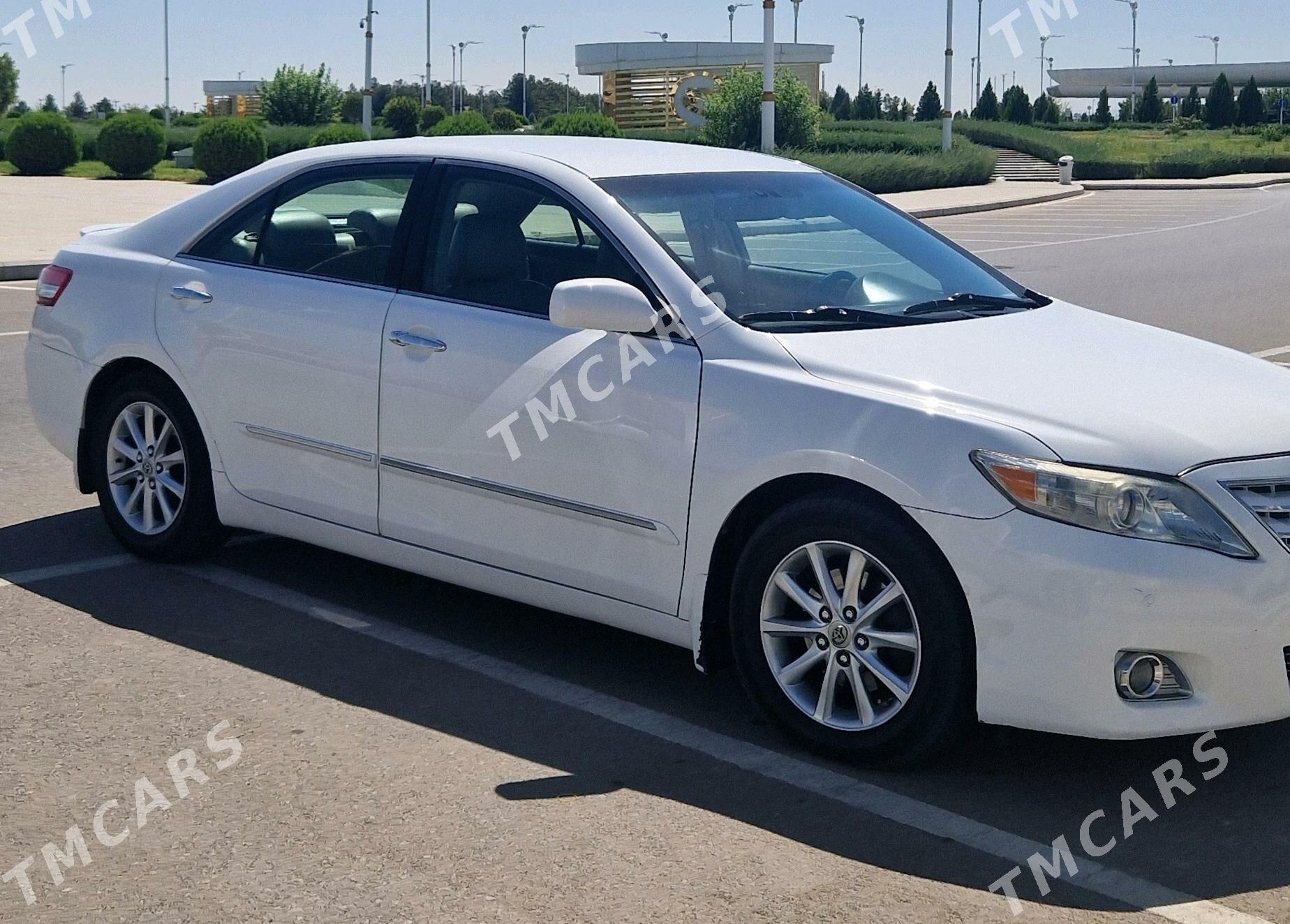 Toyota Camry 2010 - 188 000 TMT - Теджен - img 4