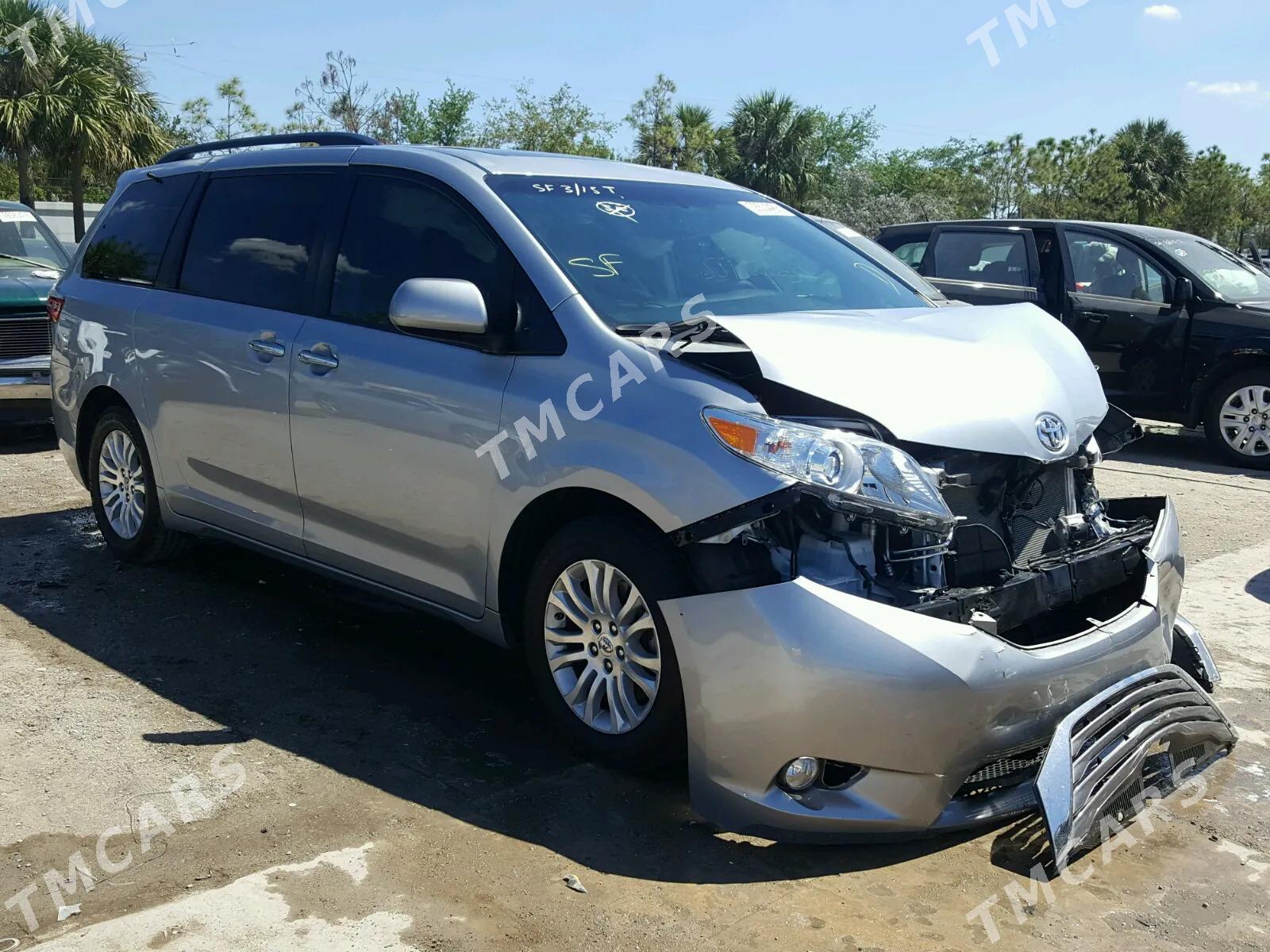 Toyota Sienna 2015 - 360 000 TMT - Baýramaly - img 4