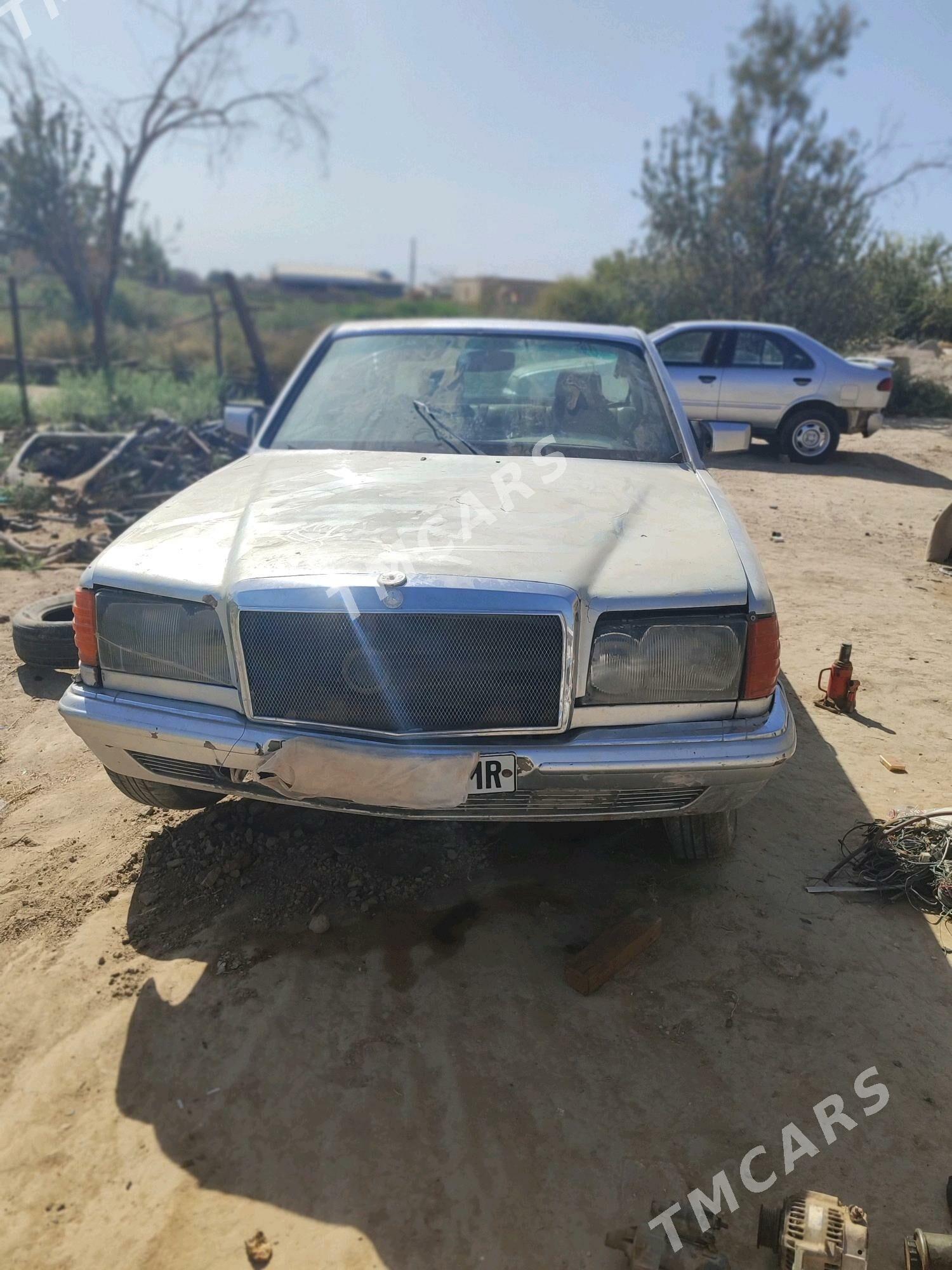 Mercedes-Benz 300CE 1980 - 6 000 TMT - Байрамали - img 5