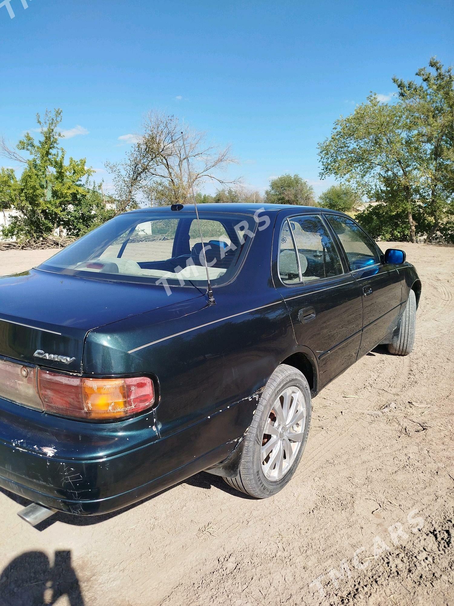Toyota Camry 1993 - 85 000 TMT - Акдепе - img 7