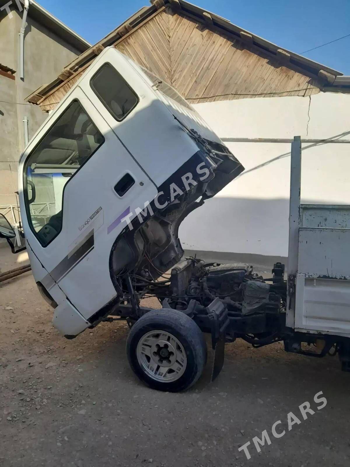 Kia Bongo 2003 - 65 000 TMT - Balkanabat - img 5