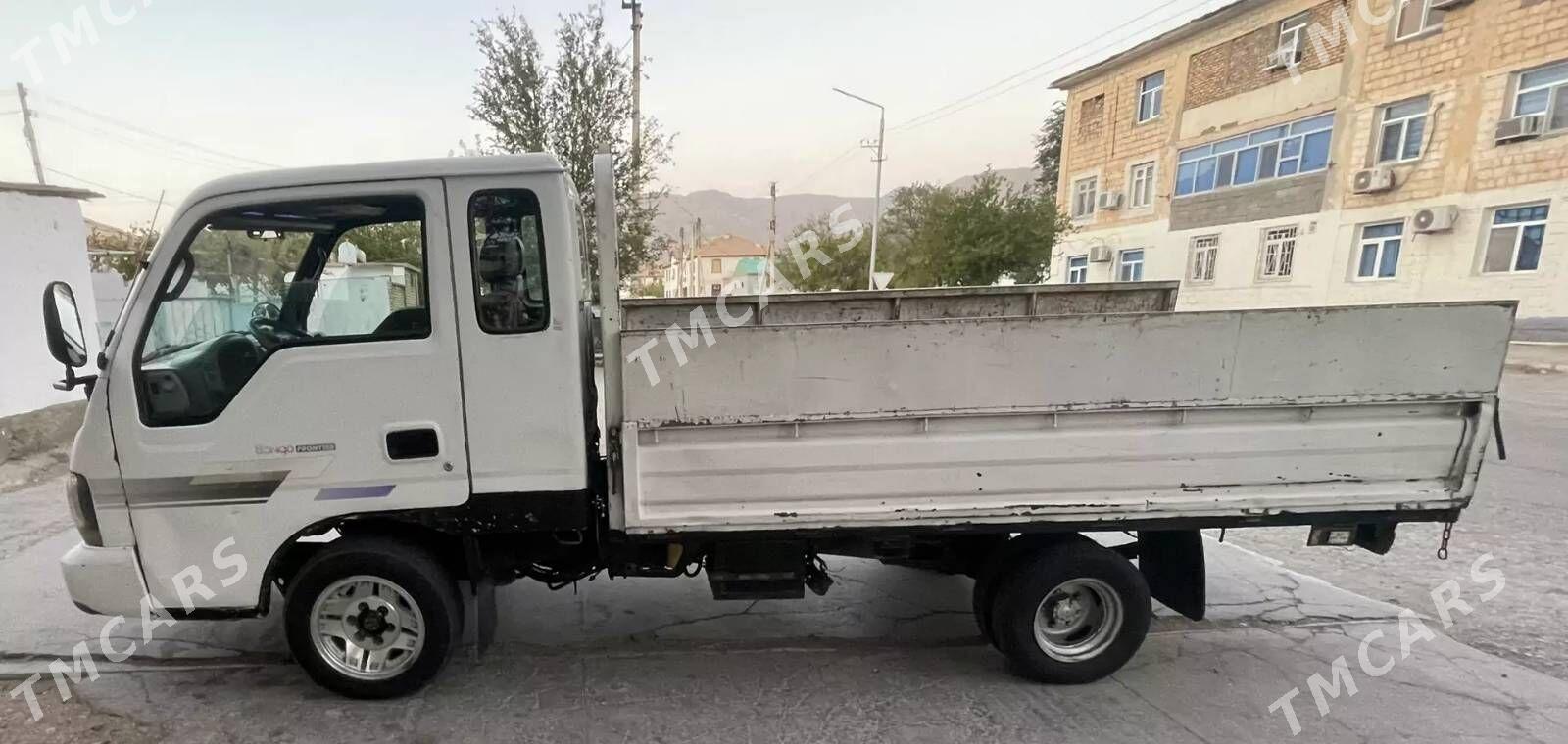 Kia Bongo 2003 - 65 000 TMT - Balkanabat - img 2