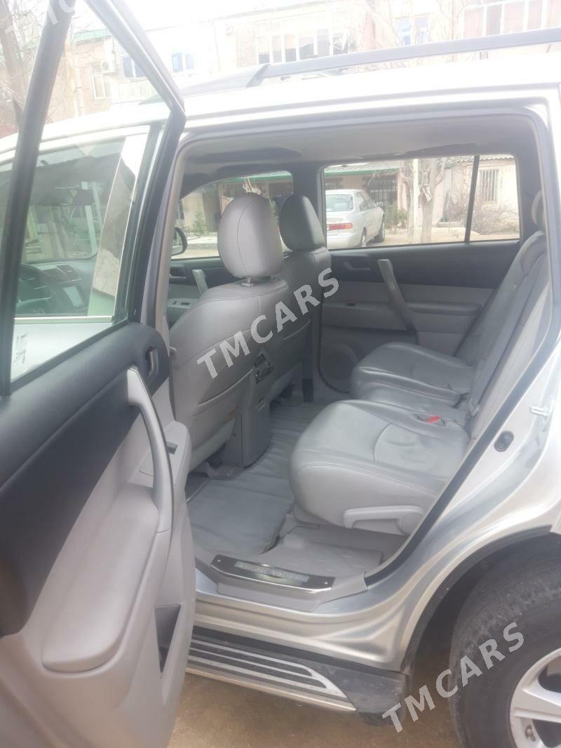 Toyota Highlander 2010 - 315 000 TMT - Türkmenbaşy - img 2