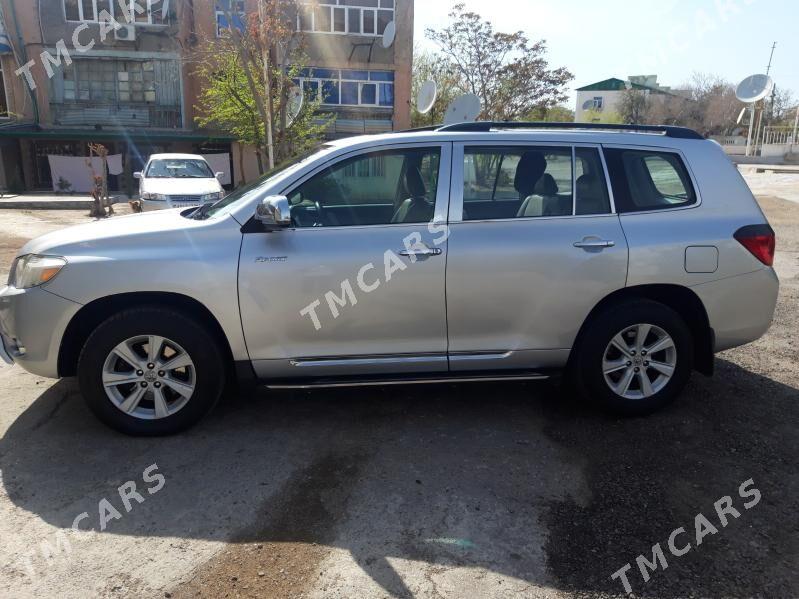 Toyota Highlander 2010 - 315 000 TMT - Türkmenbaşy - img 8