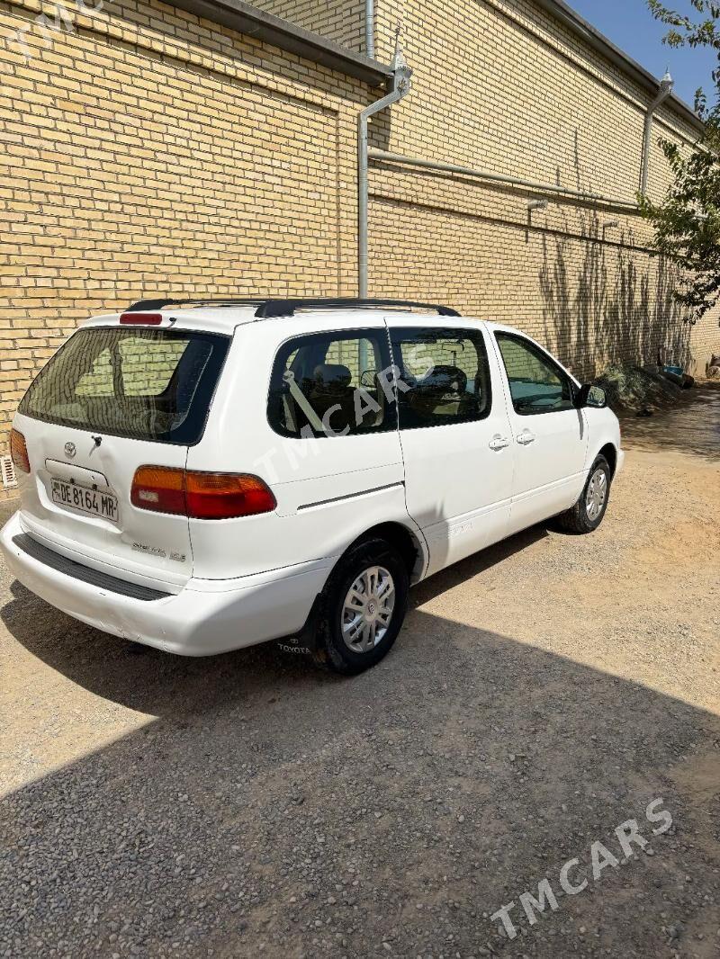 Toyota Sienna 1998 - 140 000 TMT - Mary - img 1