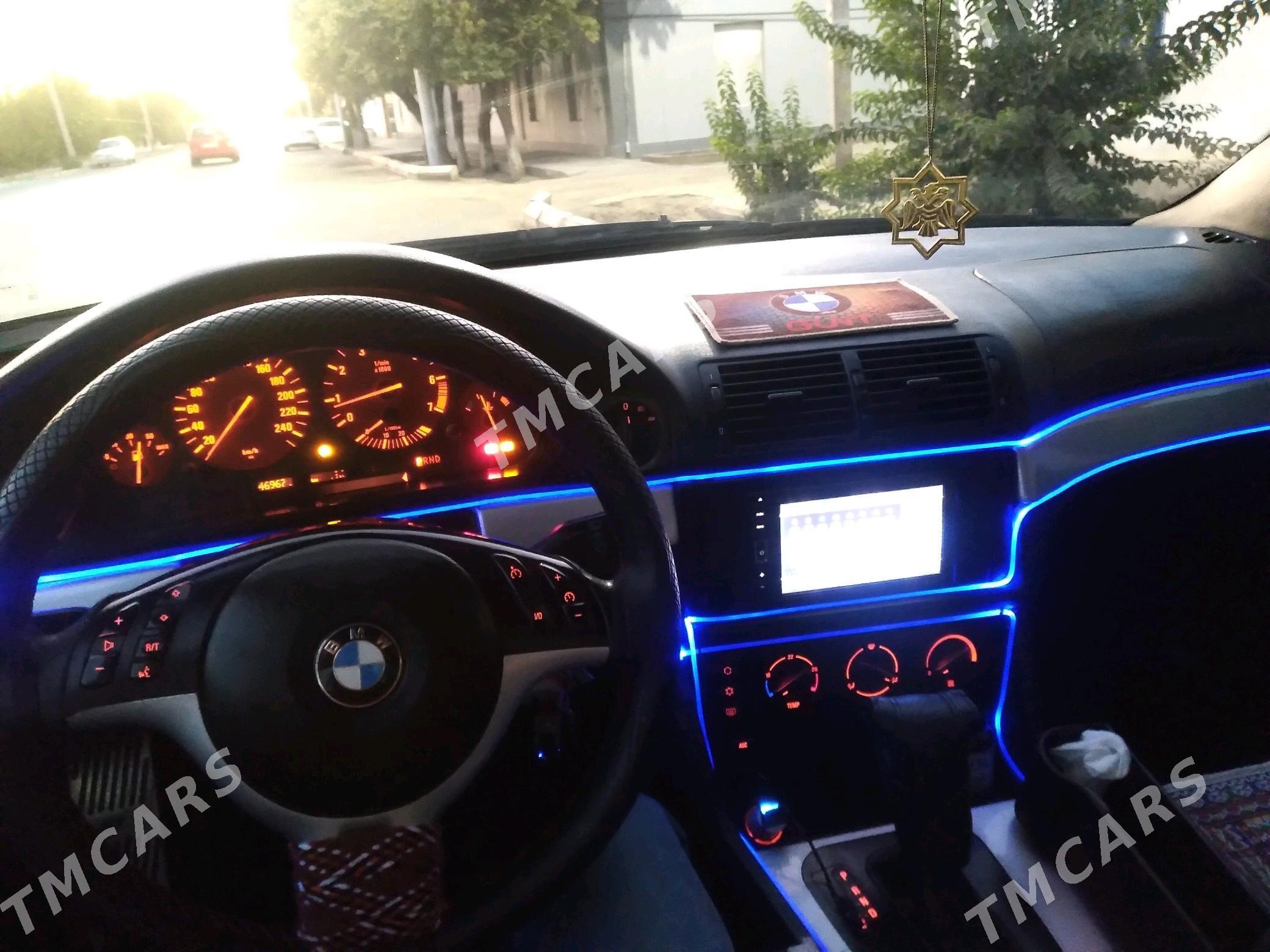 BMW E39 2002 - 130 000 TMT - Дашогуз - img 4