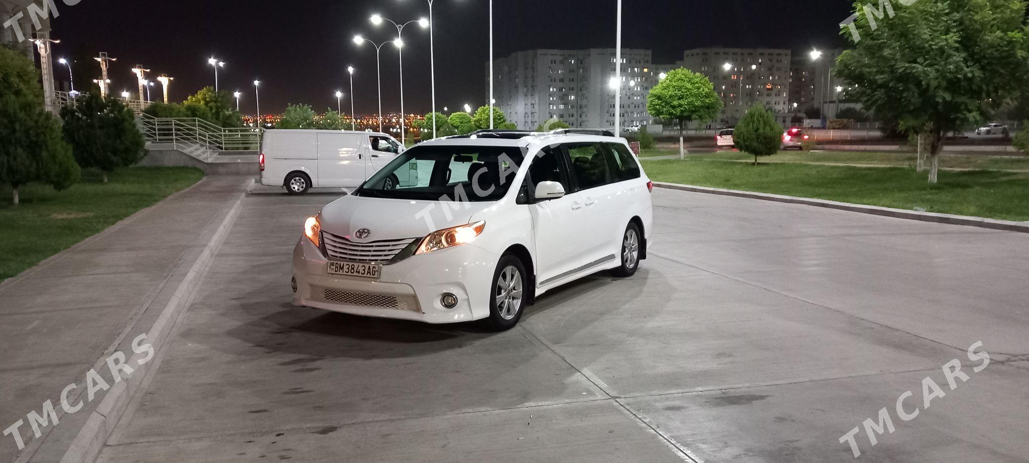 Toyota Sienna 2012 - 285 000 TMT - Aşgabat - img 1