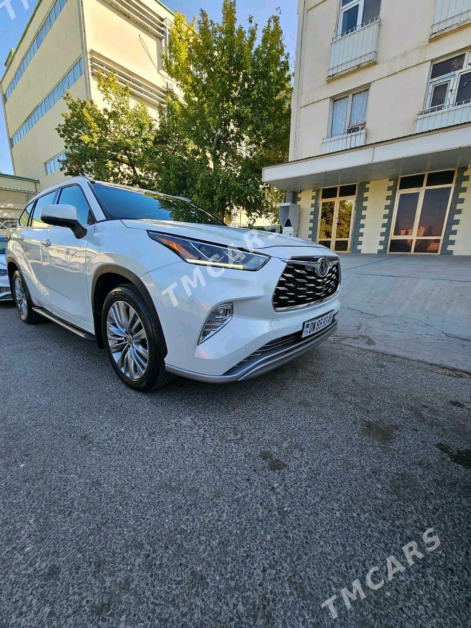 Toyota Highlander 2021 - 650 000 TMT - Ашхабад - img 4