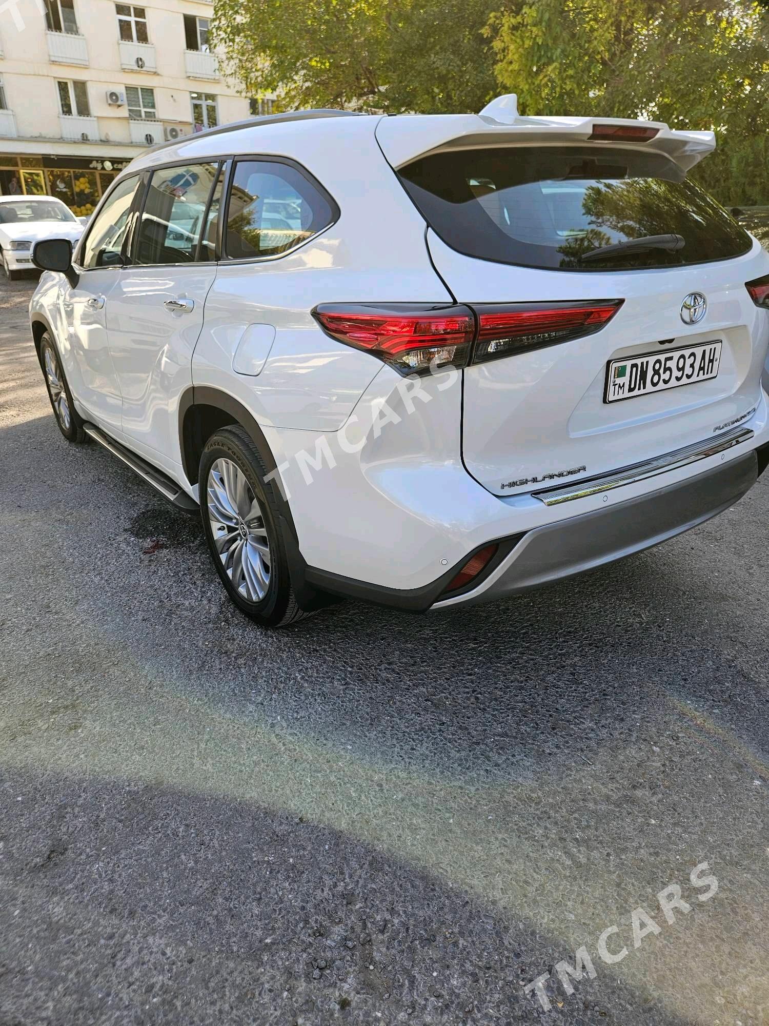 Toyota Highlander 2021 - 650 000 TMT - Ашхабад - img 8