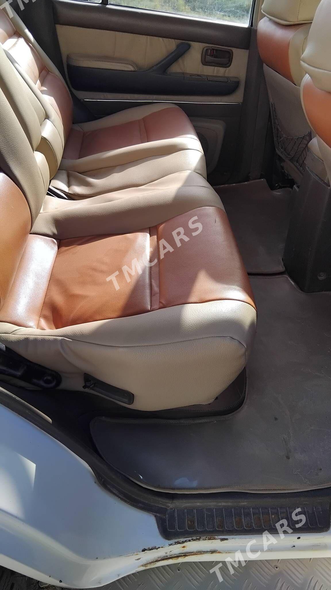Toyota Land Cruiser 1996 - 120 000 TMT - Теджен - img 1