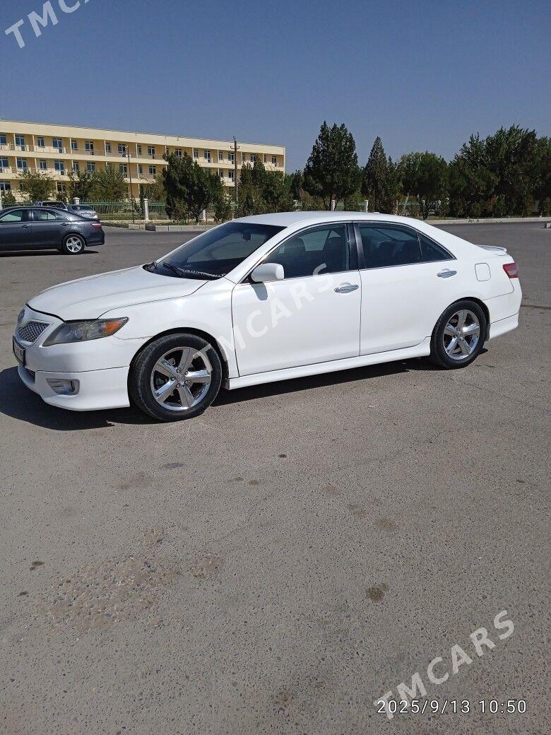Toyota Camry 2010 - 189 000 TMT - Baýramaly - img 4