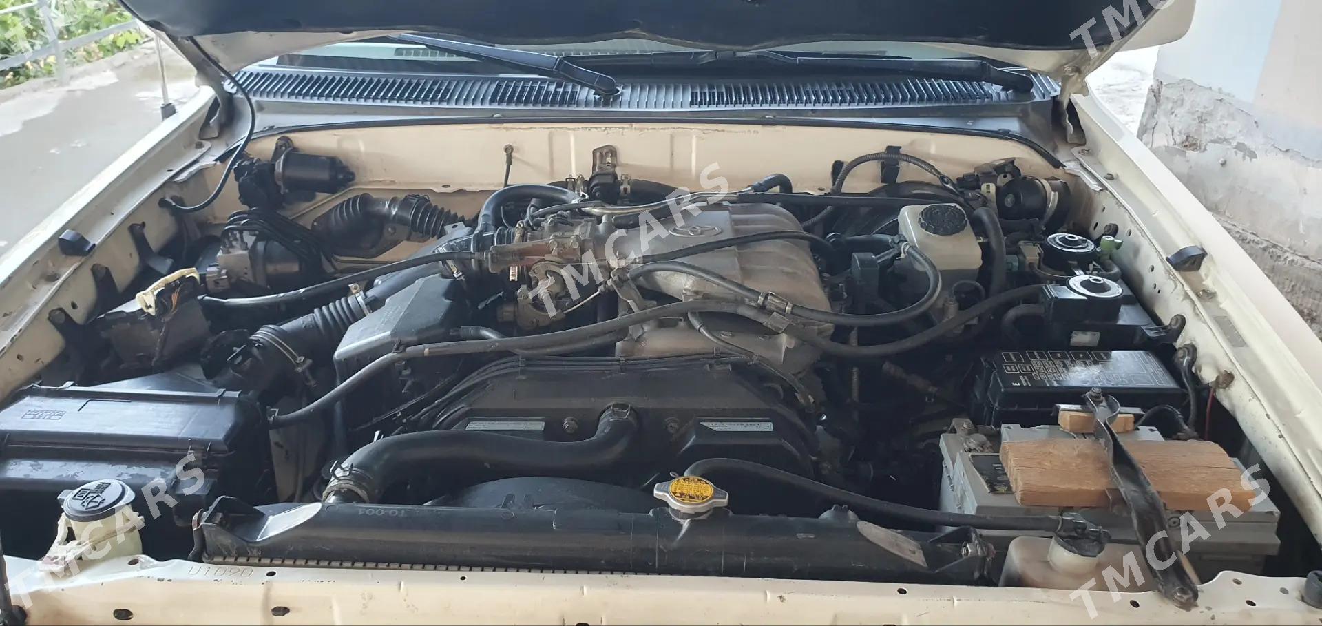 Toyota 4Runner 1999 - 175 000 TMT - Daşoguz - img 4