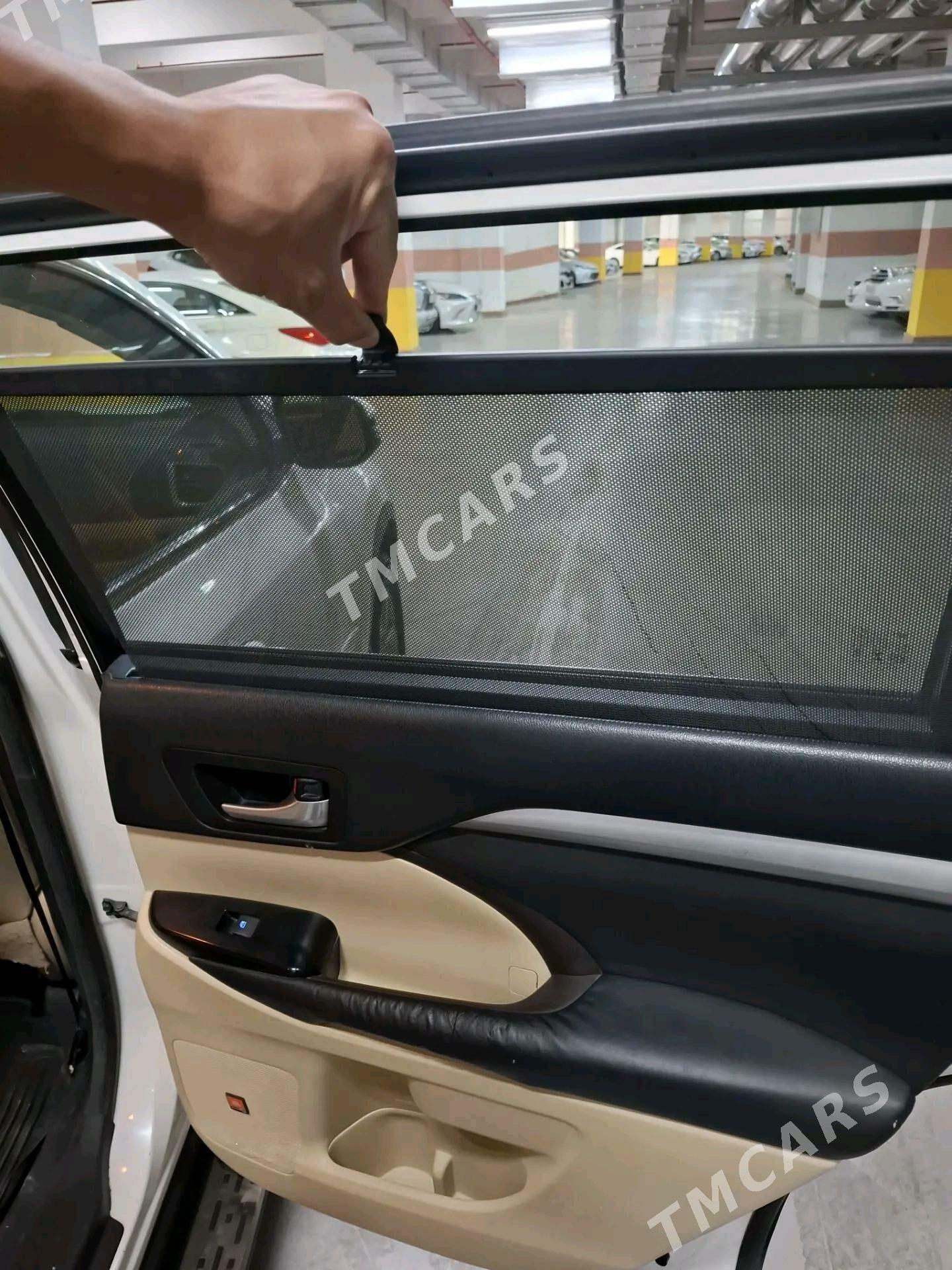 Toyota Highlander 2019 - 420 000 TMT - Ашхабад - img 10