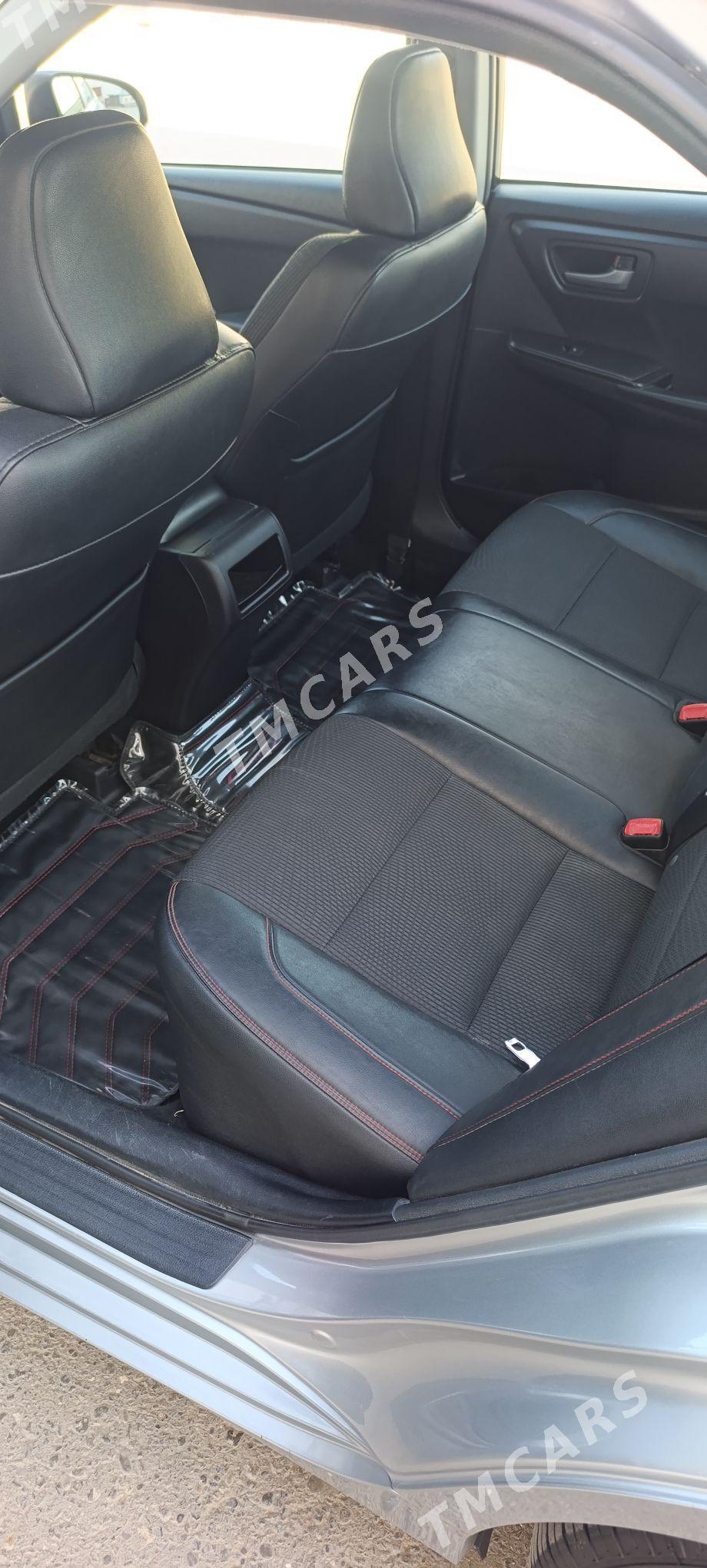 Toyota Camry 2016 - 255 000 TMT - 11 мкр - img 3