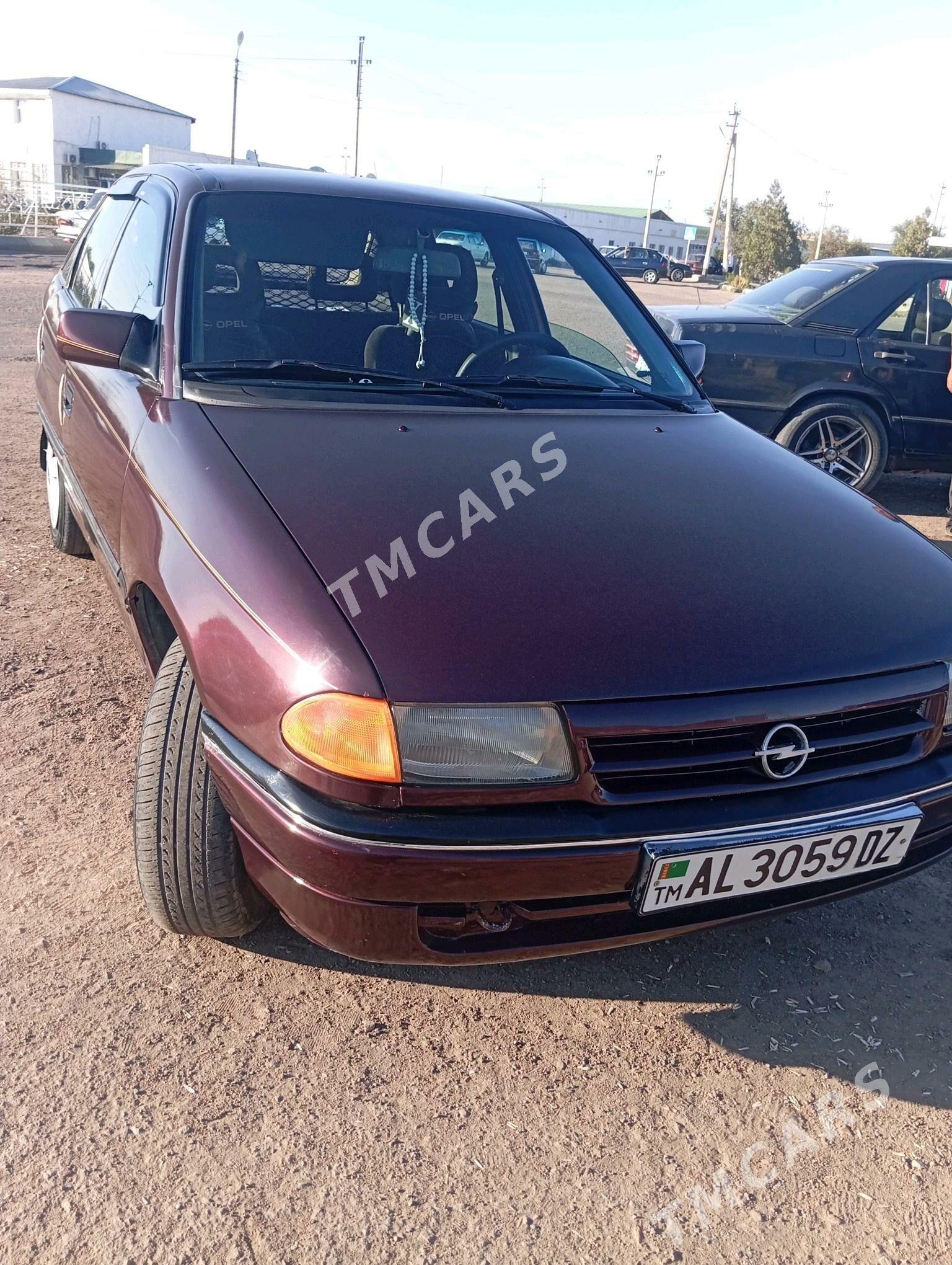 Opel Astra 1992 - 35 000 TMT - Gubadag - img 3
