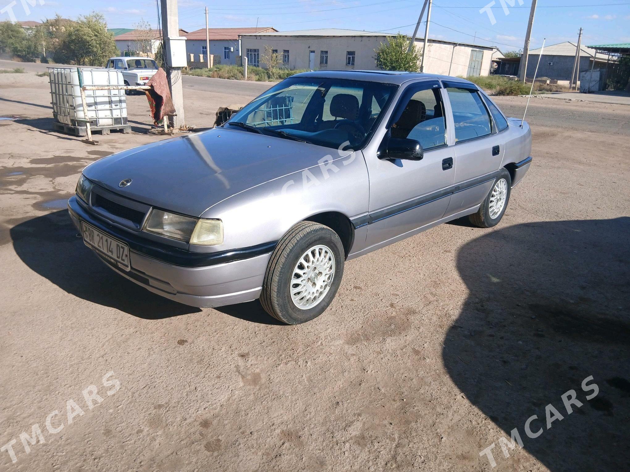 Opel Vectra 1992 - 35 000 TMT - Губадаг - img 9