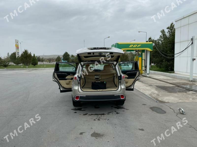 Toyota Highlander 2016 - 390 000 TMT - Ашхабад - img 2