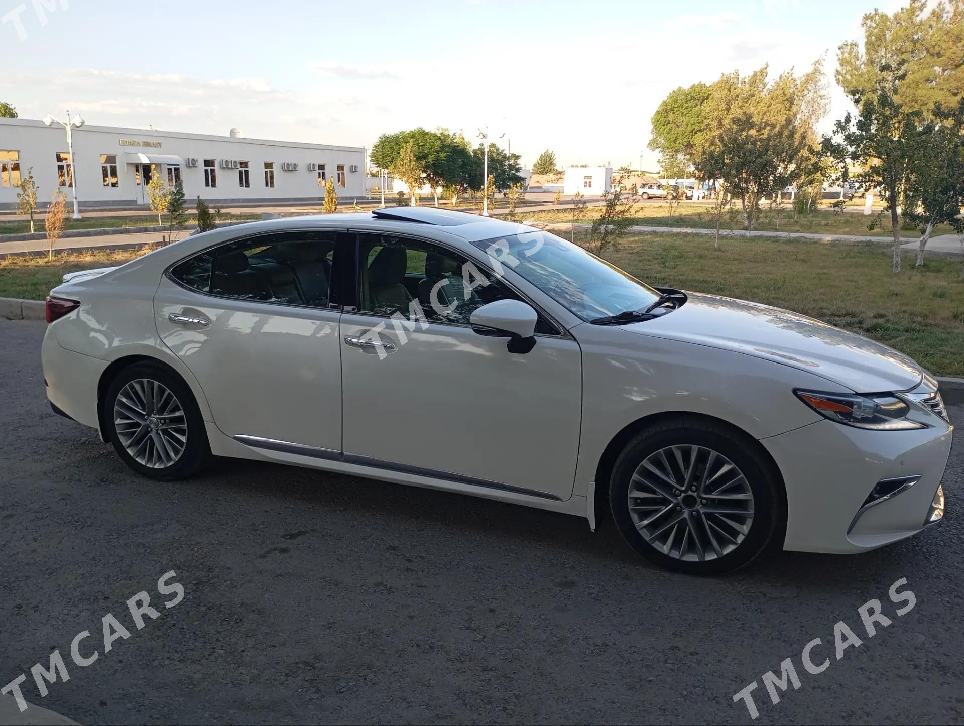 Lexus ES 2016 - 400 000 TMT - Дянев - img 3