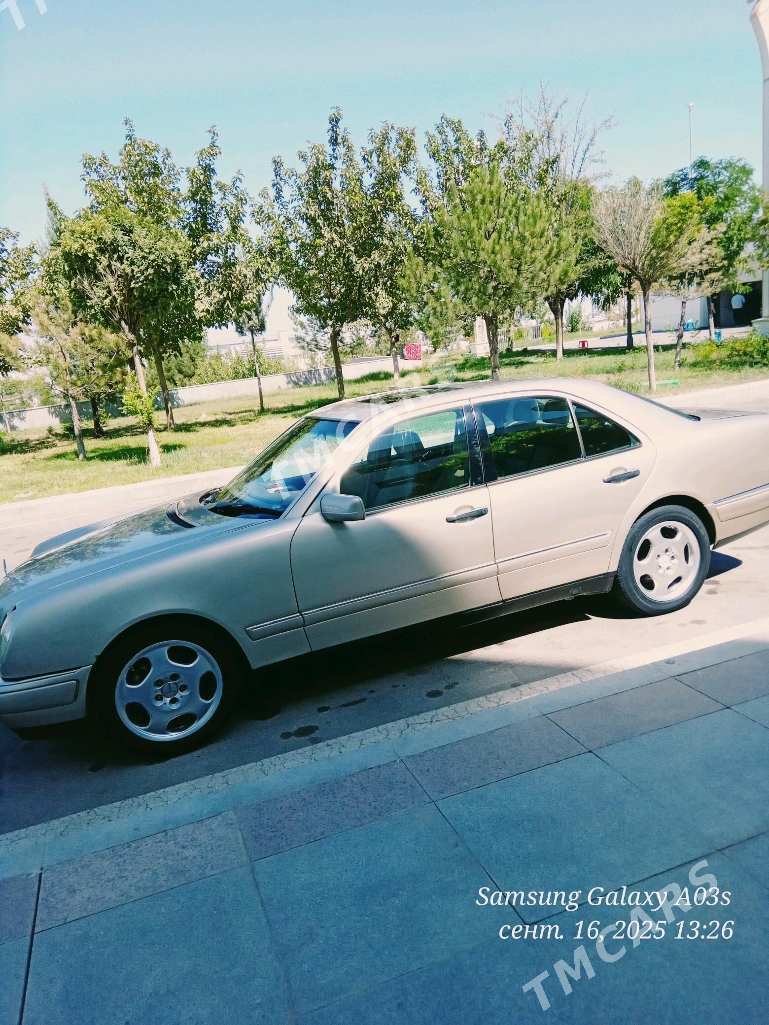 Mercedes-Benz E320 1997 - 100 000 TMT - Aşgabat - img 3