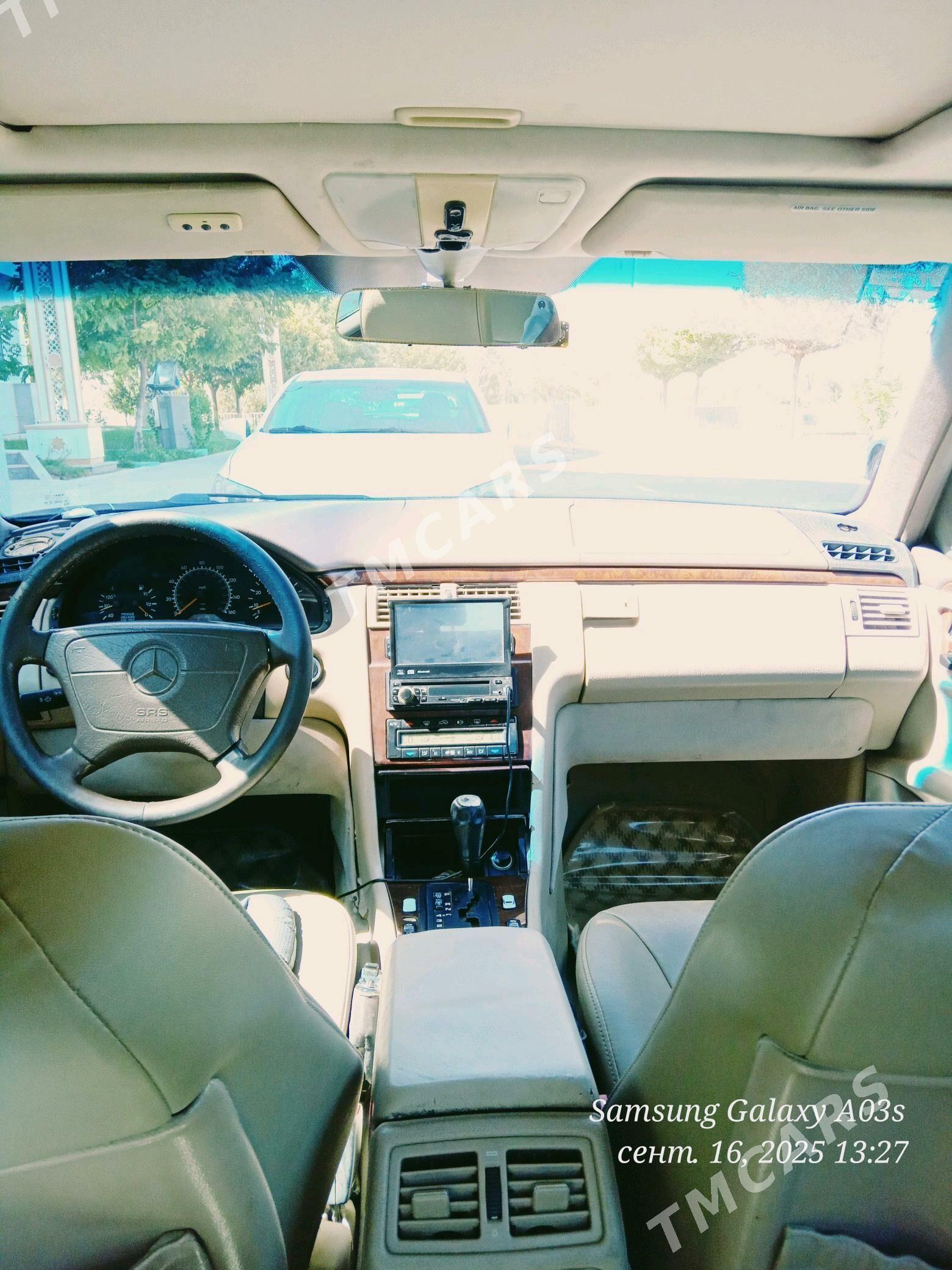 Mercedes-Benz E320 1997 - 100 000 TMT - Aşgabat - img 4