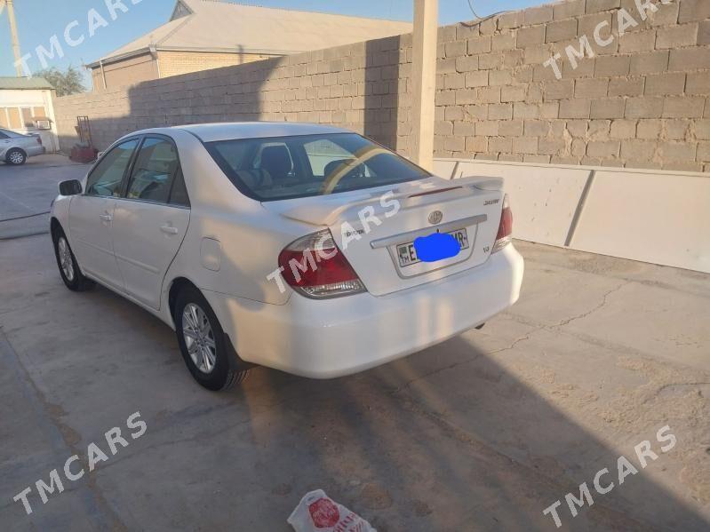 Toyota Camry 2002 - 140 000 TMT - Мары - img 4