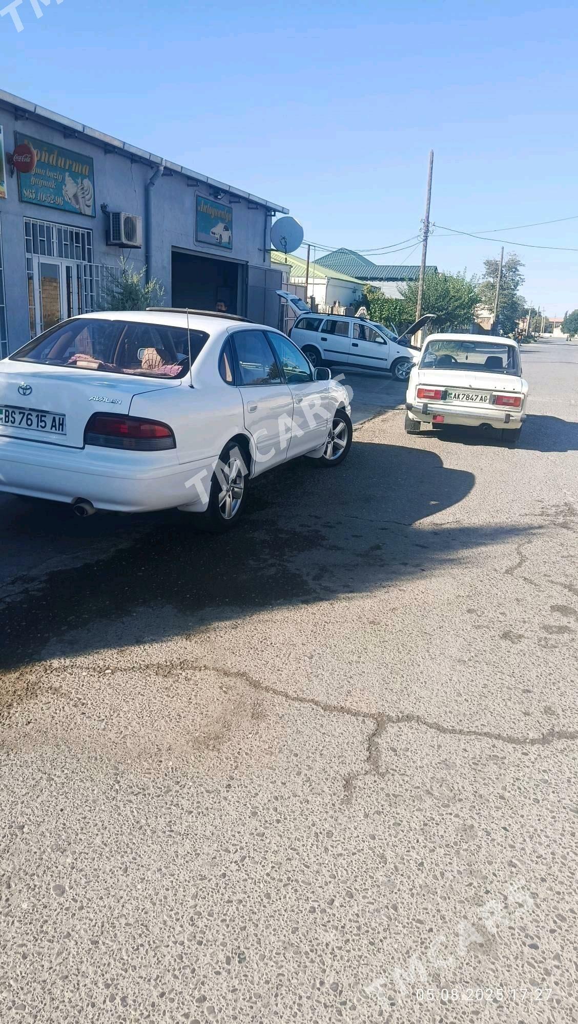 Toyota Avalon 1996 - 95 000 TMT - Бахарден - img 3