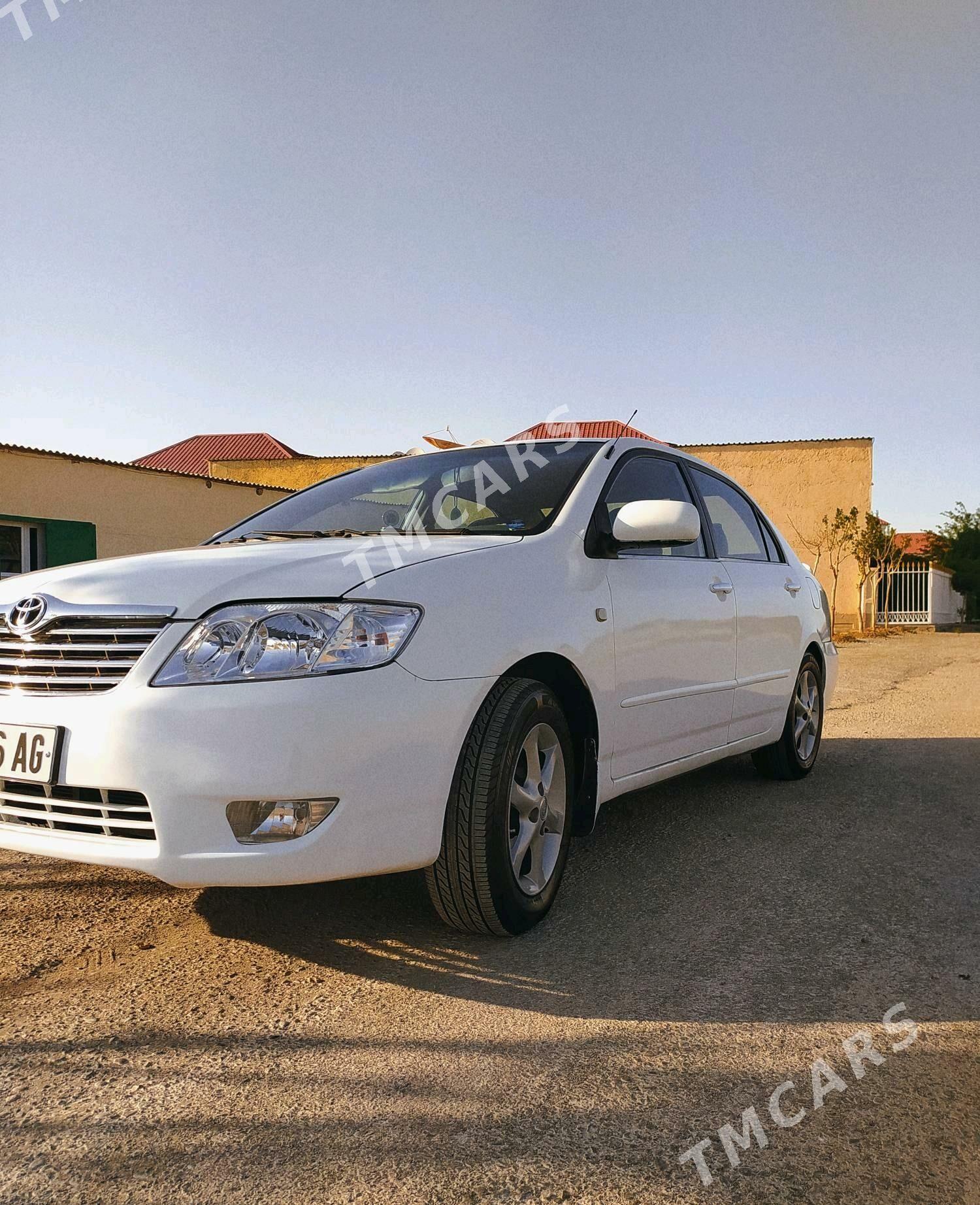 Toyota Corolla 2005 - 123 000 TMT - ул. Подвойского (Битарап Туркменистан шаёлы) - img 4