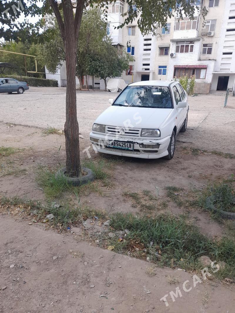 Volkswagen Jetta 1994 - 20 000 TMT - Türkmenabat - img 2