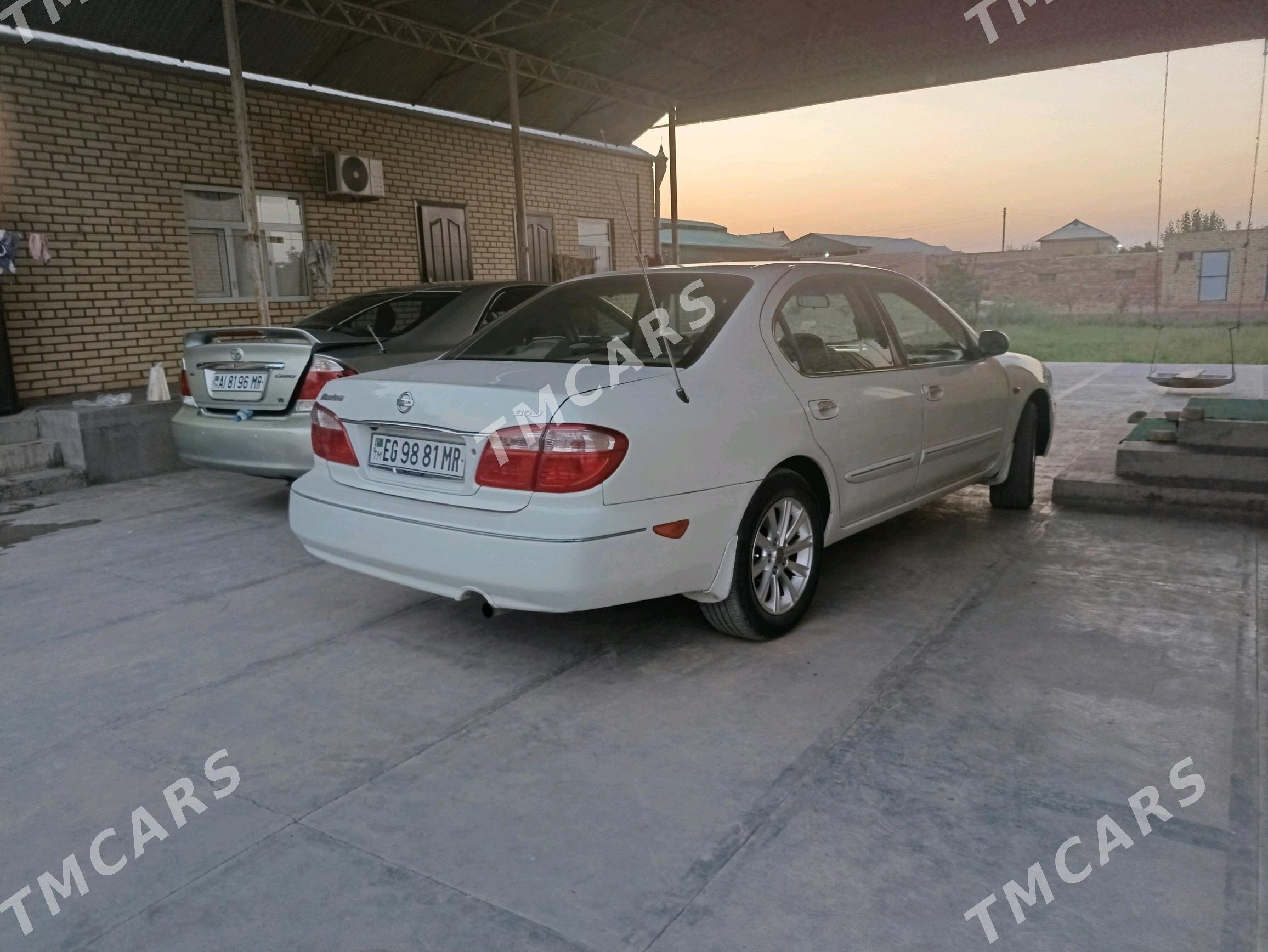 Nissan NV3500 2004 - 120 000 TMT - Мургап - img 3