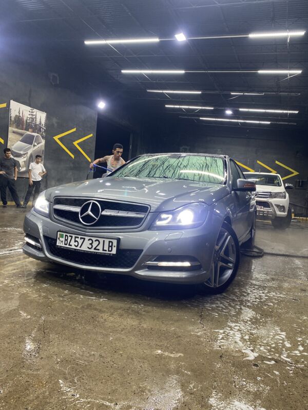 Mercedes-Benz C300 2011 - 230 000 TMT - Türkmenabat - img 6