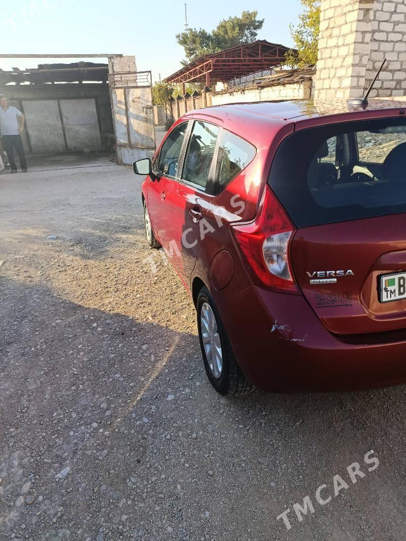 Nissan Versa 2016 - 120 000 TMT - Балканабат - img 4