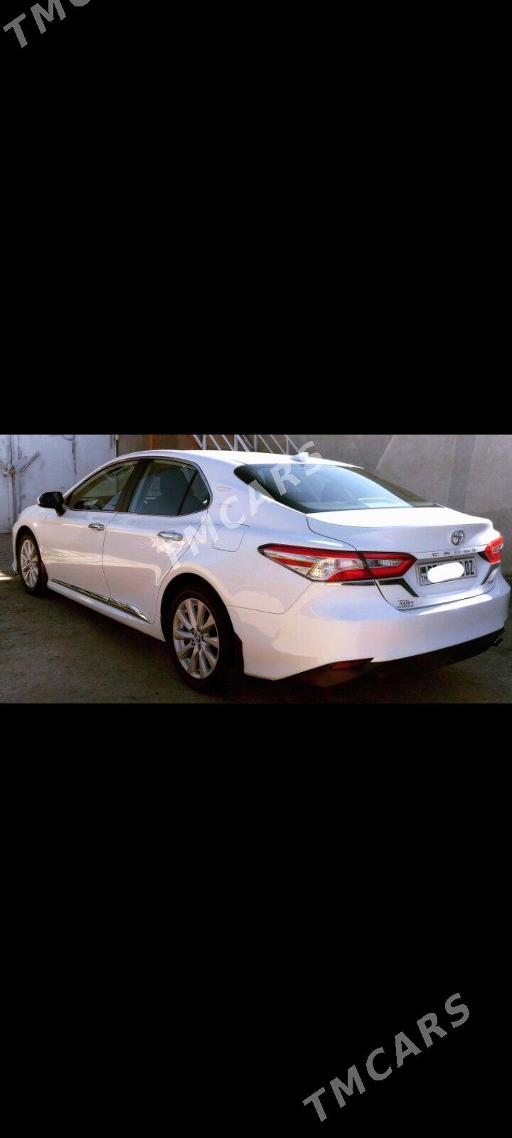 Toyota Camry 2019 - 310 000 TMT - Кёнеургенч - img 3