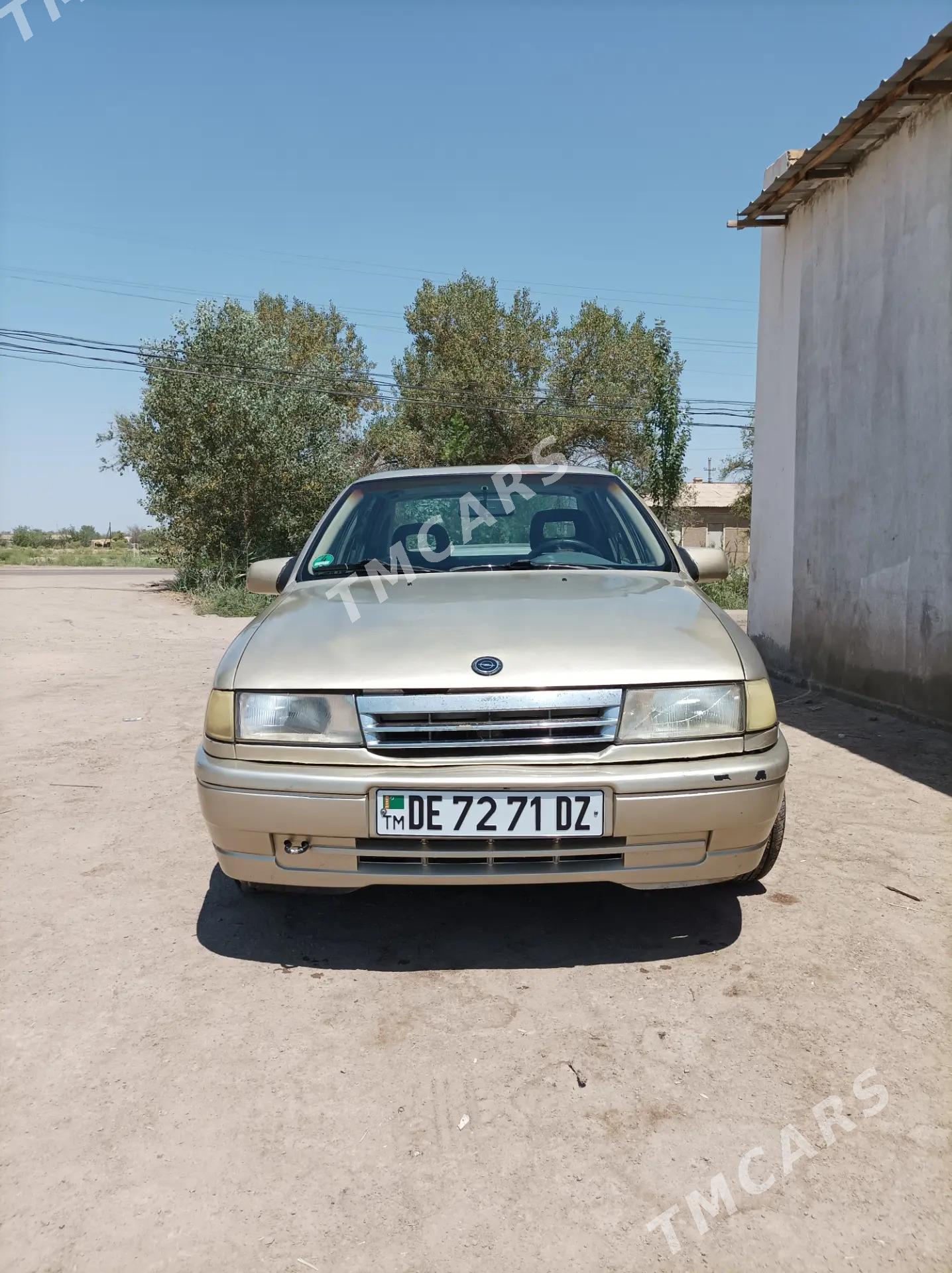 Opel Vectra 1993 - 28 000 TMT - Гурбансолтан Едже - img 2