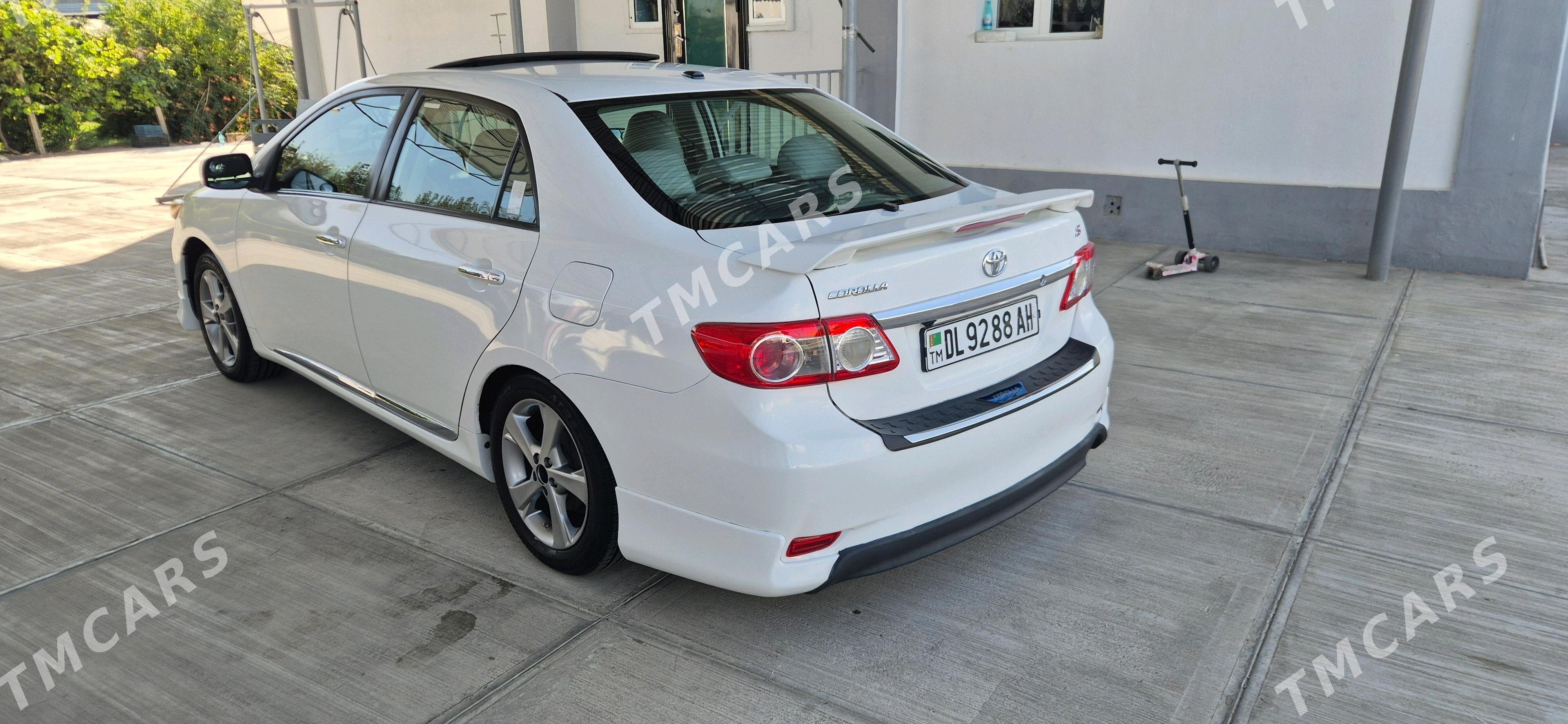Toyota Corolla 2012 - 190 000 TMT - Gökdepe - img 5