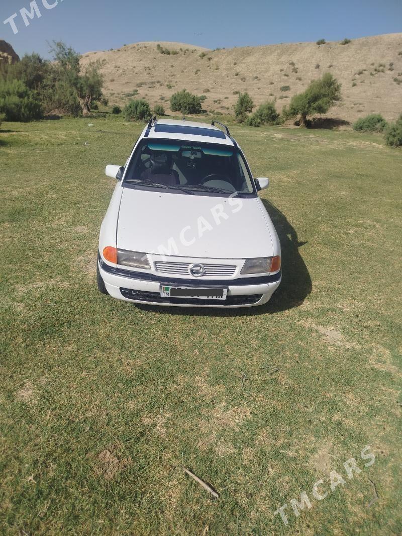 Opel Astra 1992 - 46 000 TMT - Mary - img 4