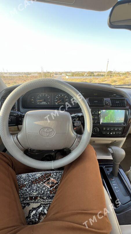 Toyota Avalon 1998 - 130 000 TMT - Gyzylarbat - img 8