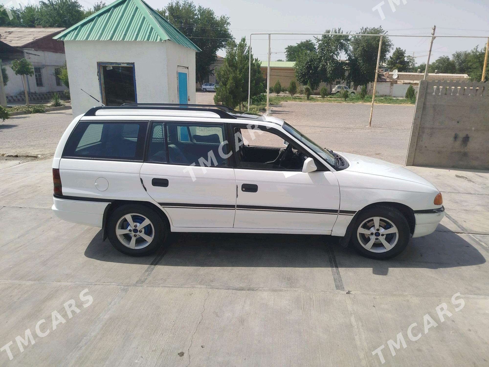 Opel Astra 1992 - 46 000 TMT - Mary - img 5