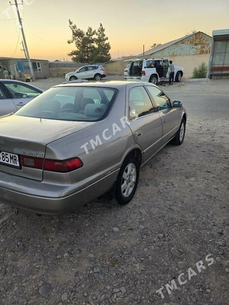 Toyota Camry 1999 - 130 000 TMT - Ýolöten - img 4