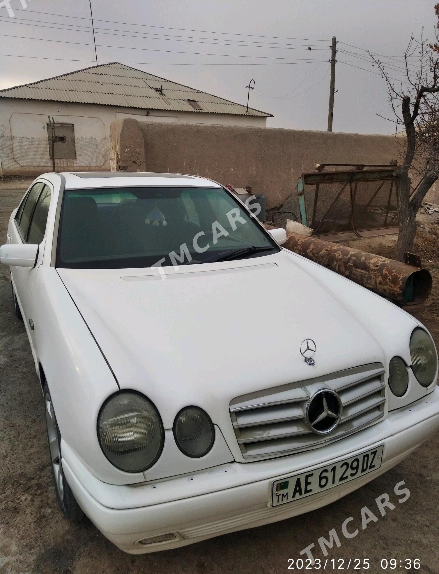 Mercedes-Benz E320 1997 - 60 000 TMT - Daşoguz - img 4