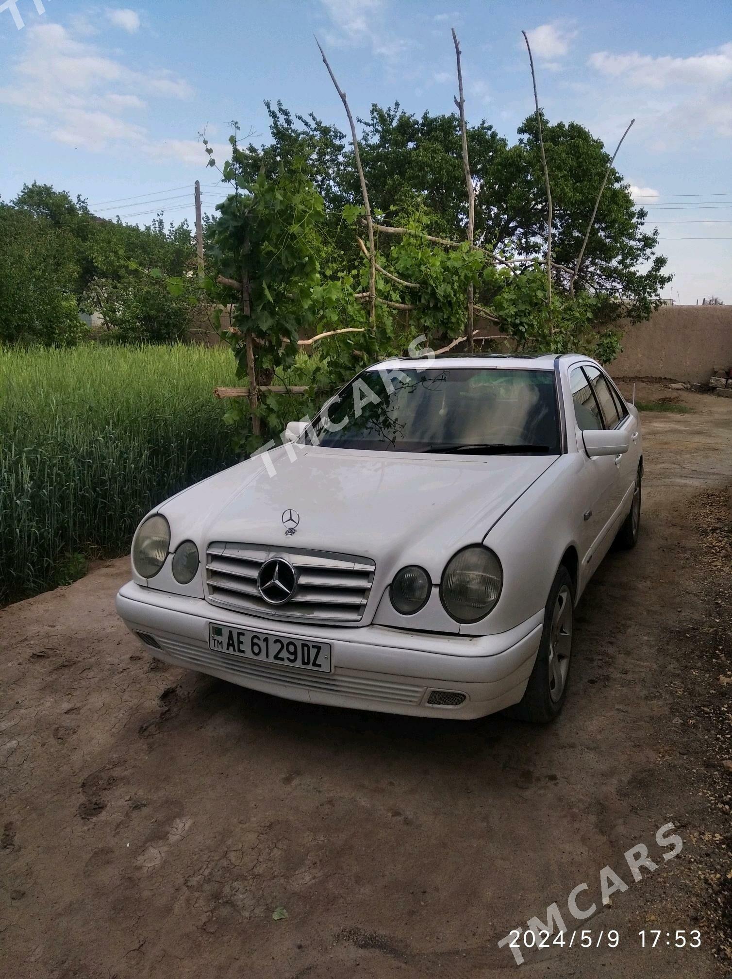 Mercedes-Benz E320 1997 - 60 000 TMT - Daşoguz - img 3