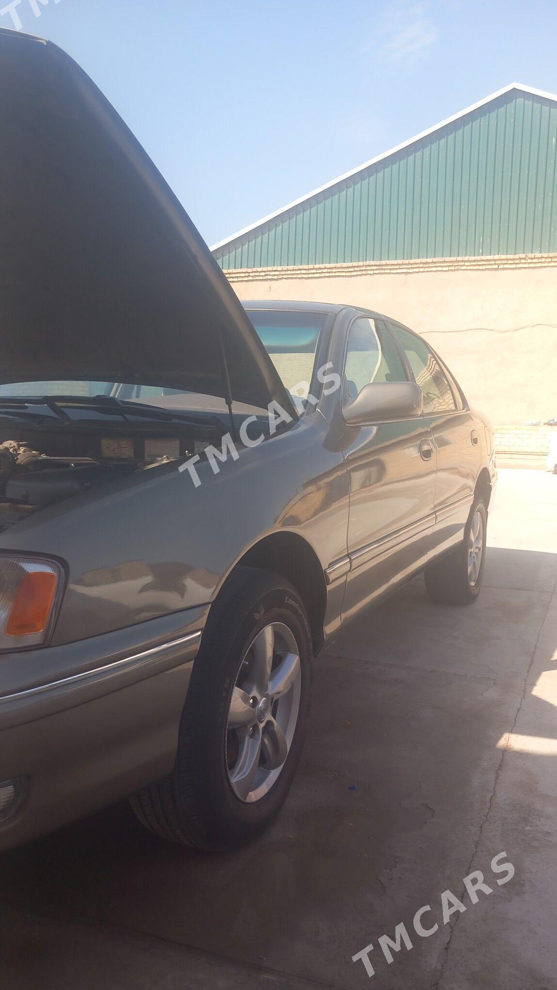 Toyota Avalon 1999 - 130 000 TMT - Köneürgenç - img 5