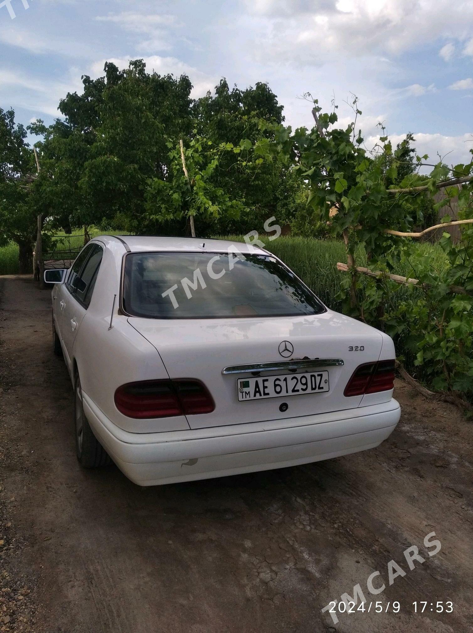Mercedes-Benz E320 1997 - 60 000 TMT - Daşoguz - img 2
