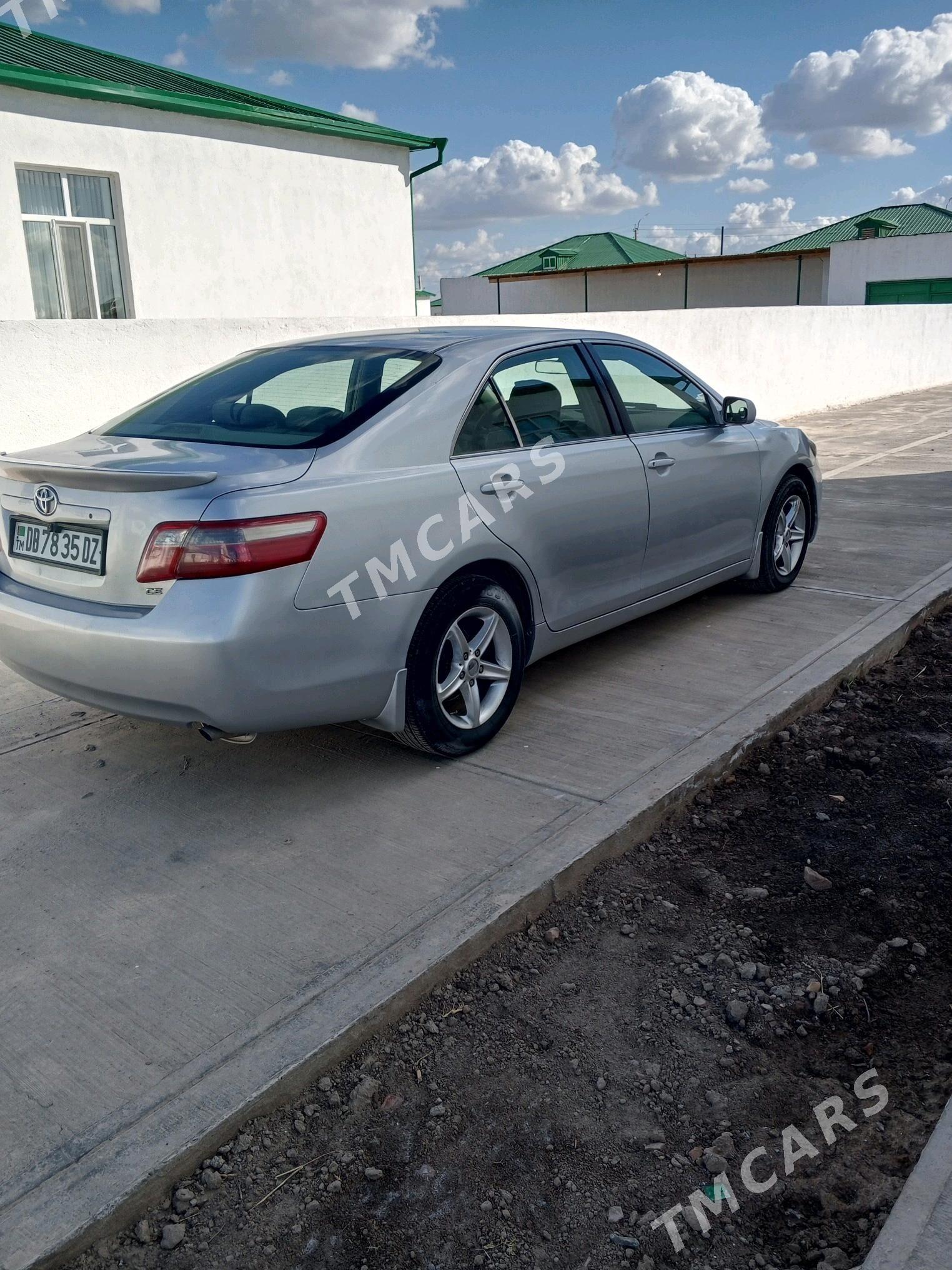 Toyota Camry 2006 - 165 000 TMT - Köneürgenç - img 3