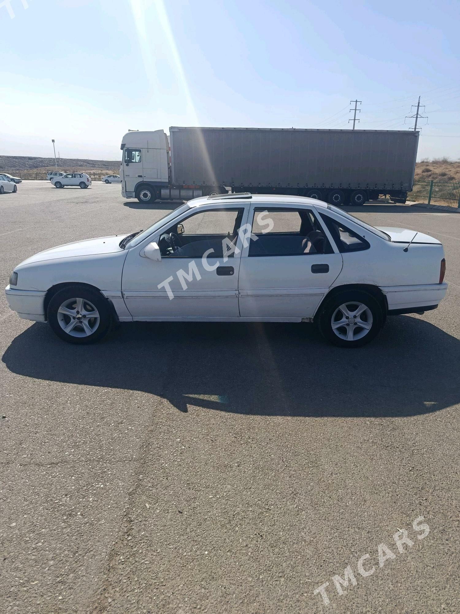 Opel Vectra 1990 - 27 000 TMT - Aşgabat - img 4