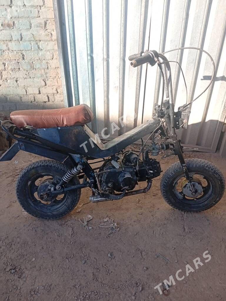 мопет - Дянев - img 2