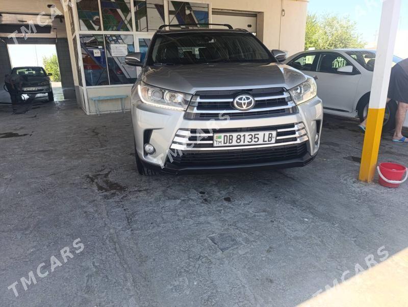 Toyota Highlander 2018 - 469 000 TMT - Türkmenabat - img 2