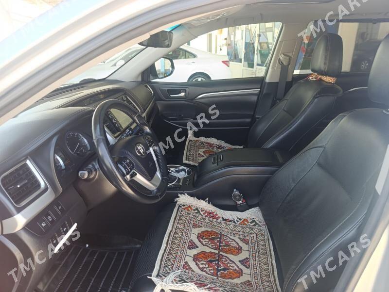 Toyota Highlander 2018 - 469 000 TMT - Türkmenabat - img 3