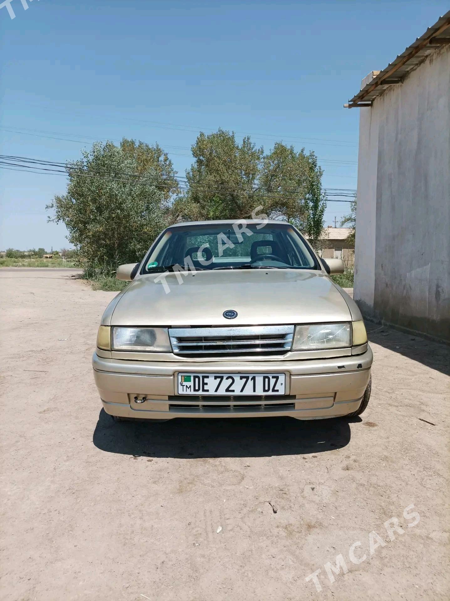 Opel Vectra 1993 - 28 000 TMT - Гурбансолтан Едже - img 5
