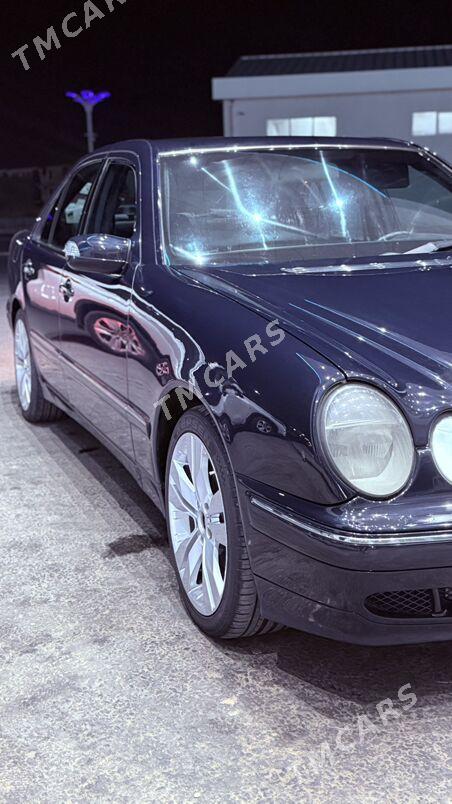 Mercedes-Benz E320 2000 - 100 000 TMT - Дашогуз - img 2